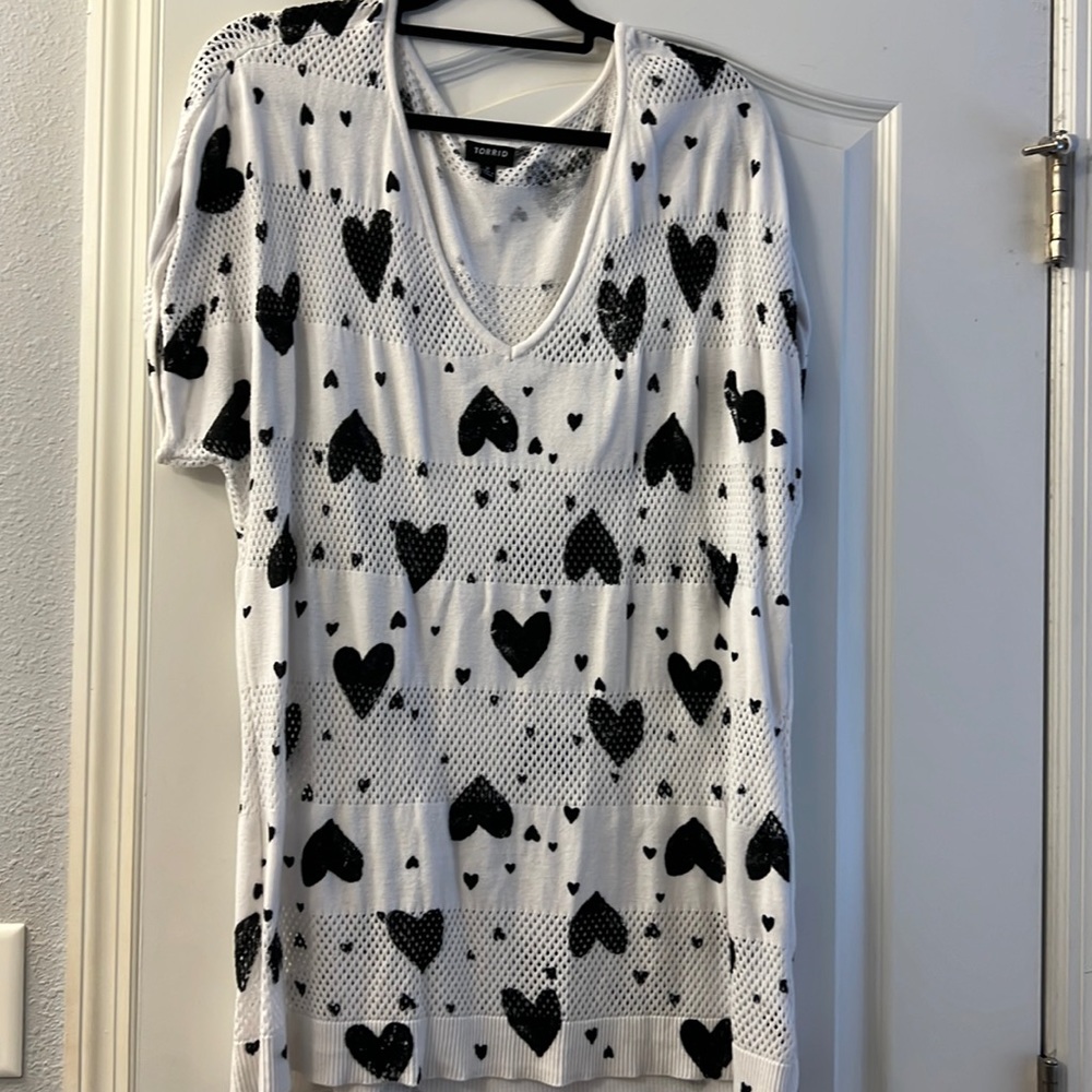 Torrid women’s sweater
